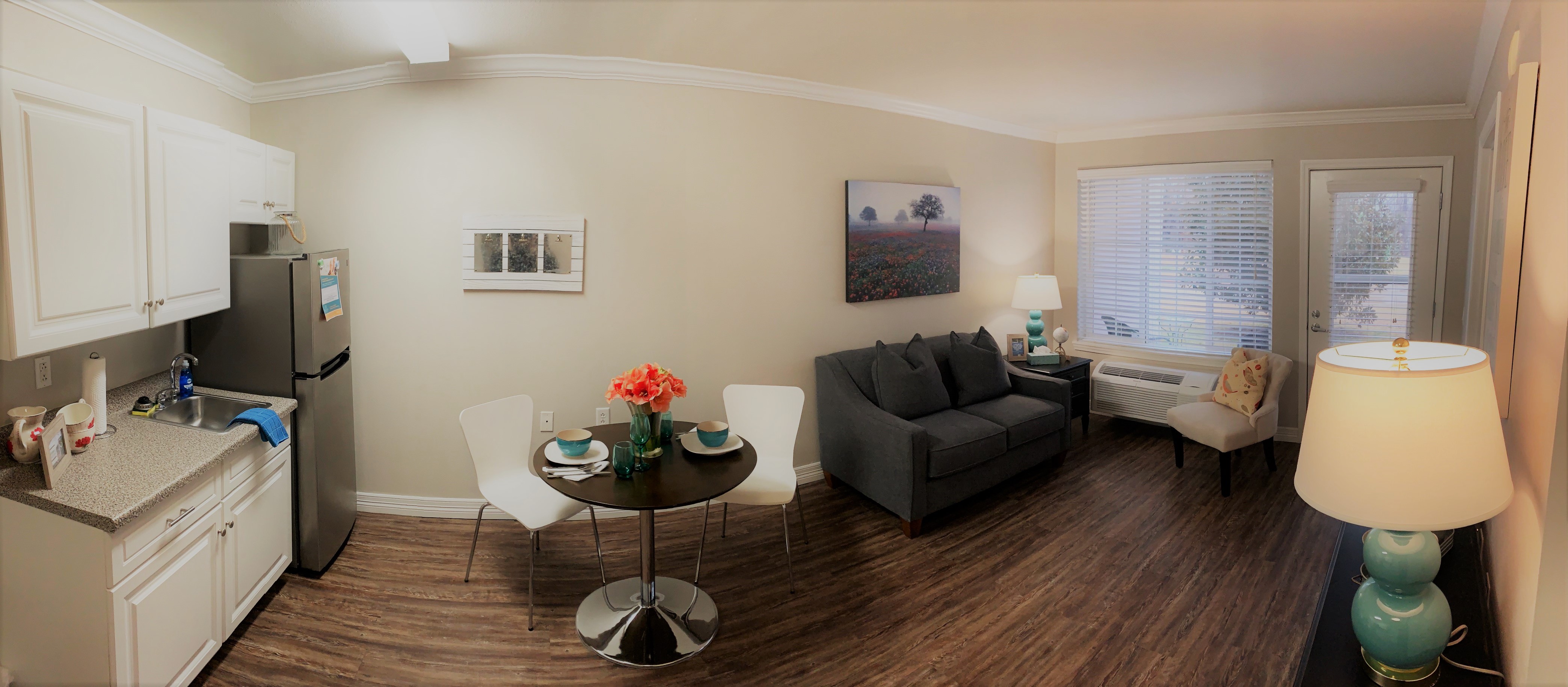 Grapevine Model Room 1 Bed Room Living Room