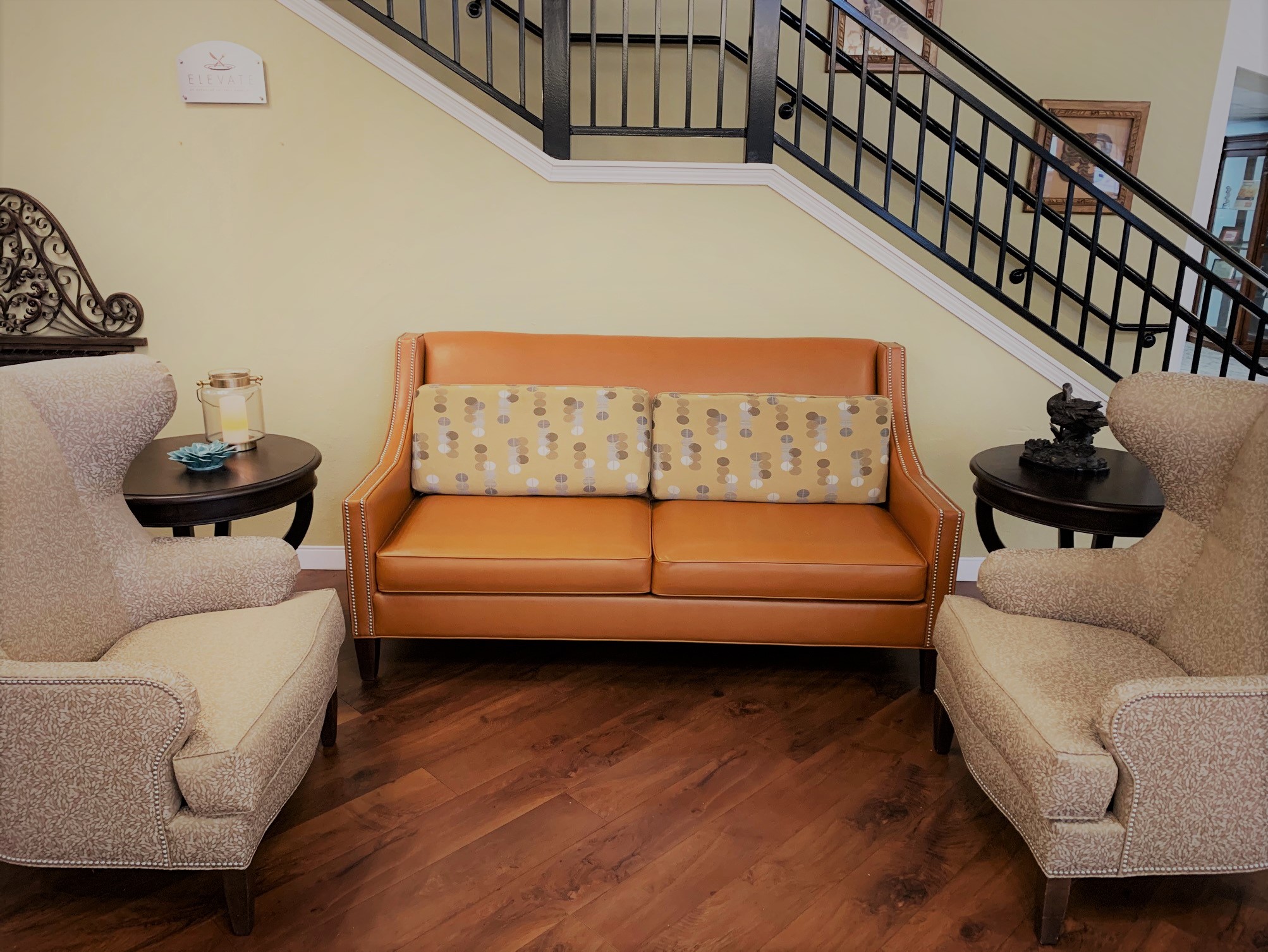 Solstice at Grapevine_Dining Room Seating Area